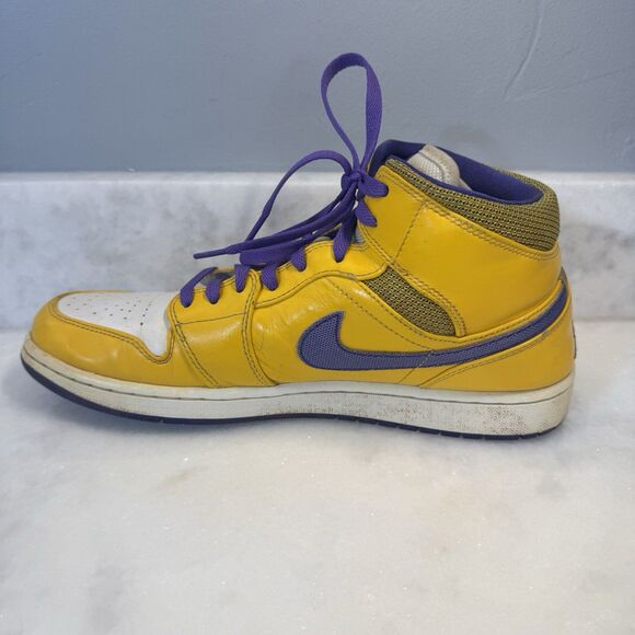 Nike Air Jordan 1 Mid Lakers Kobe Yellow/Purple 554724-708 Men’s Size 11 - Picture 5 of 15